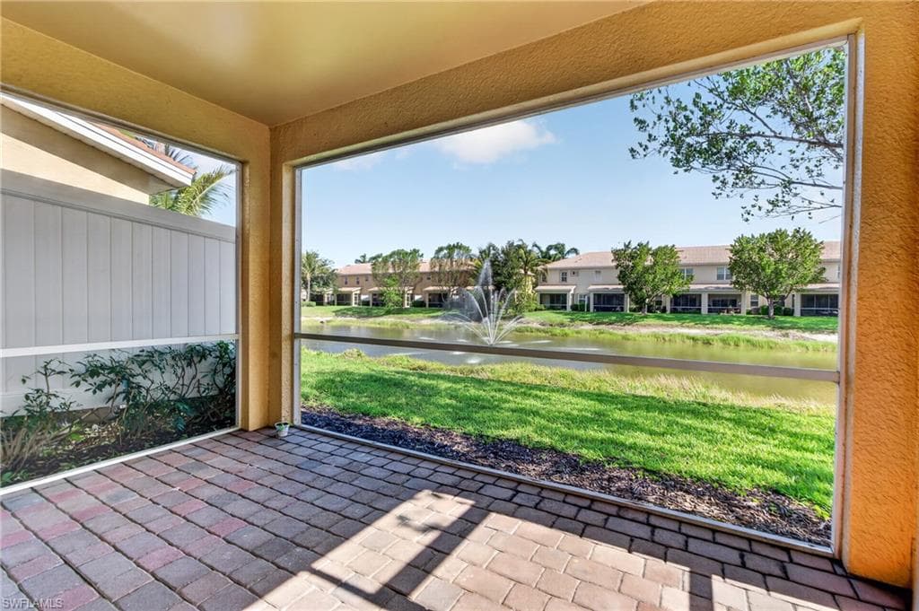 10818 Alvara Point DR-18