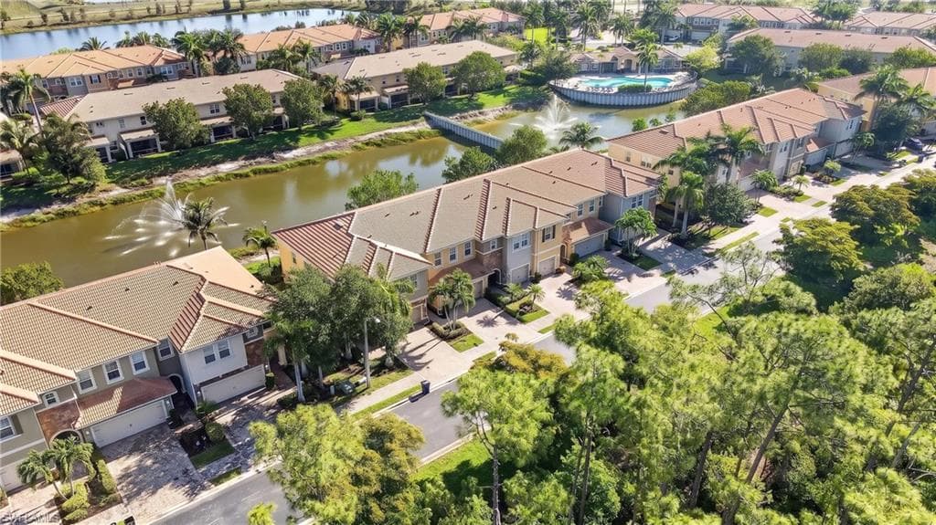 10818 Alvara Point DR-25