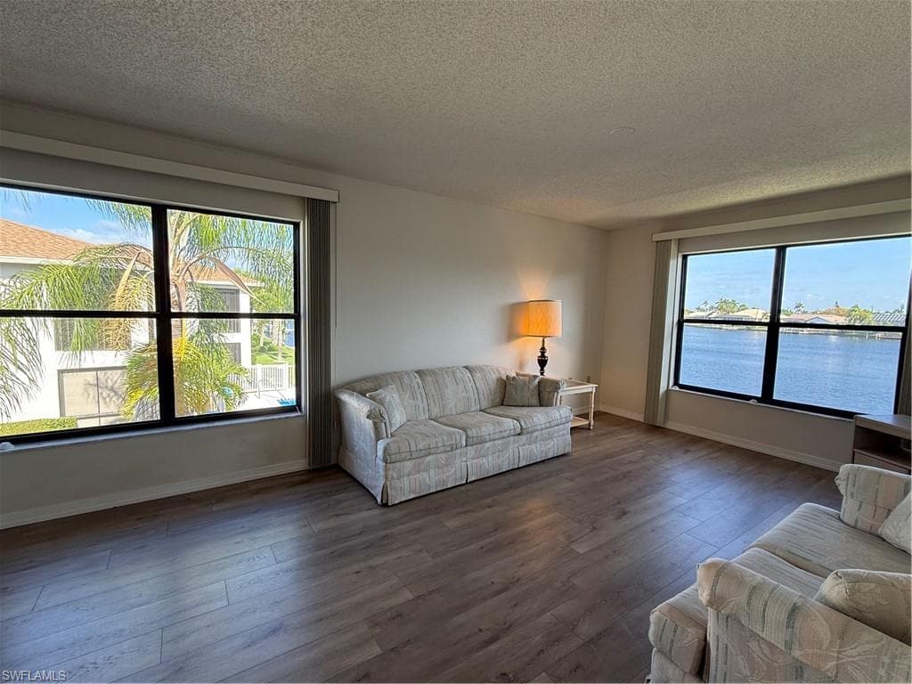 123 SW 47th TER 201-1
