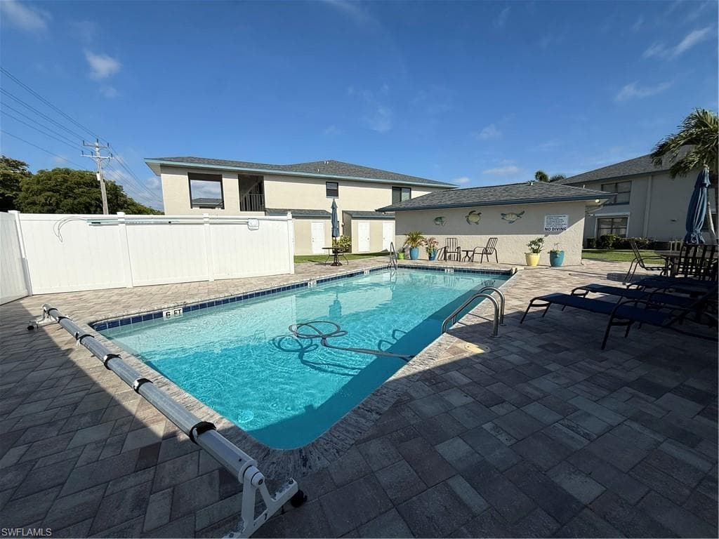 123 SW 47th TER 201-10