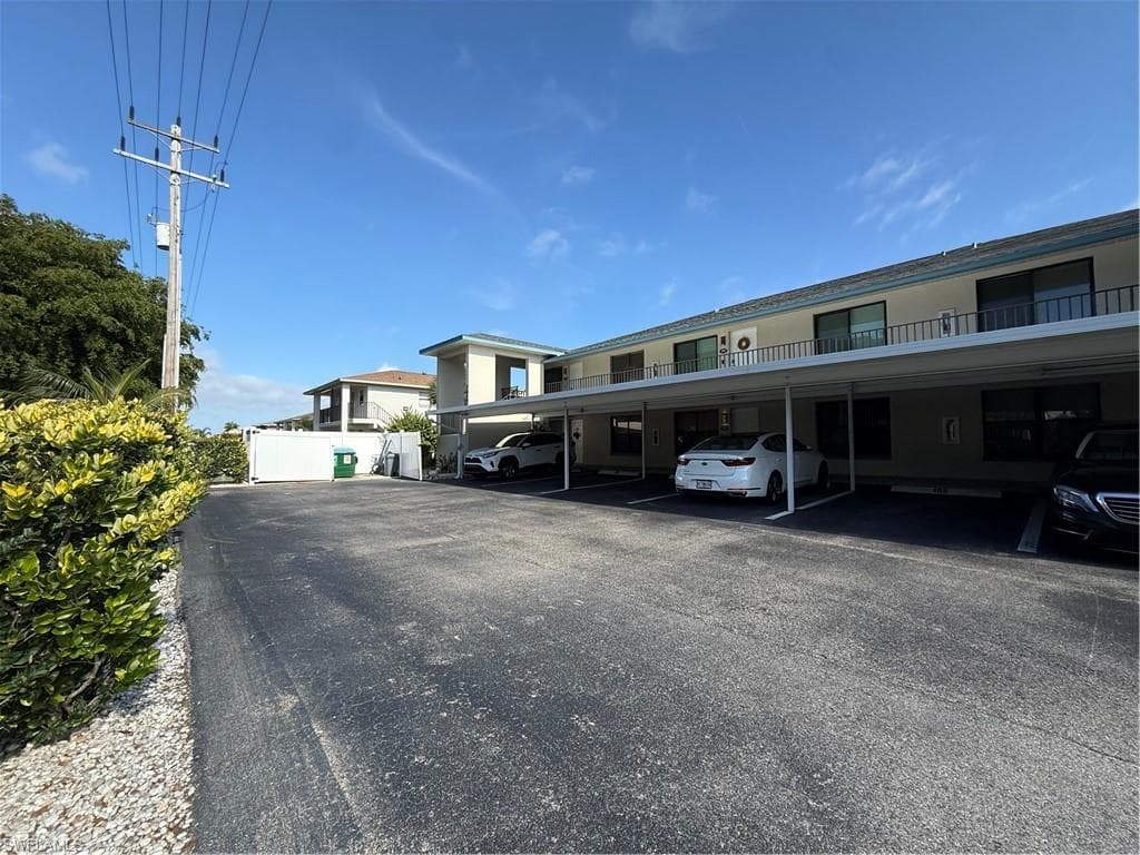 123 SW 47th TER 201-44