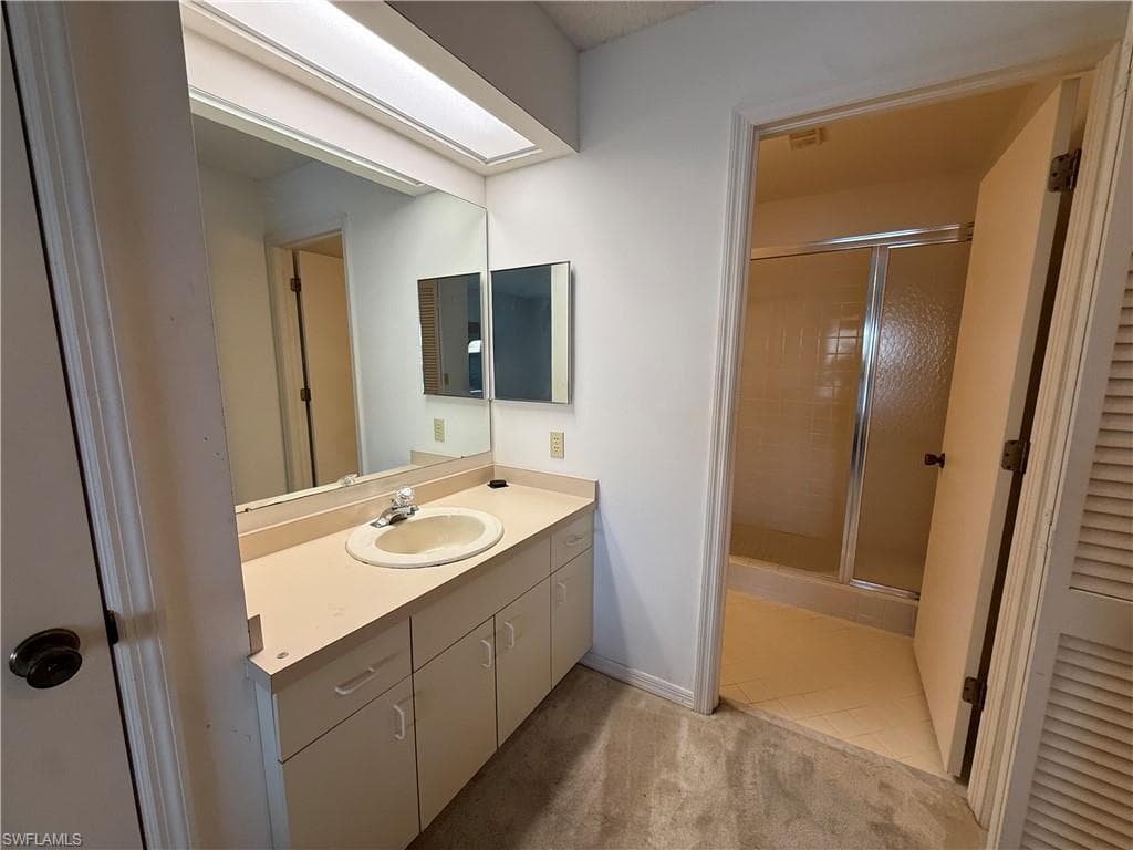 123 SW 47th TER 201-35