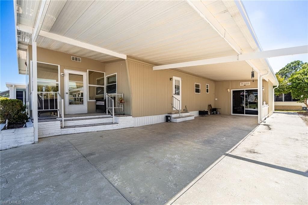 356 Nicklaus BLVD-3