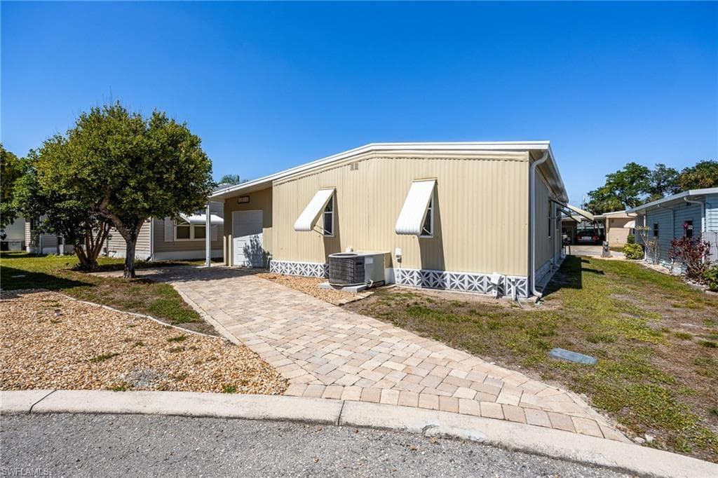 356 Nicklaus BLVD-29