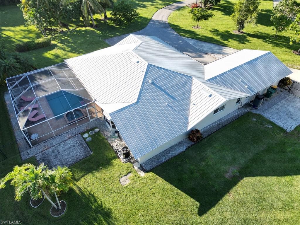 2950 Coach House LN-42