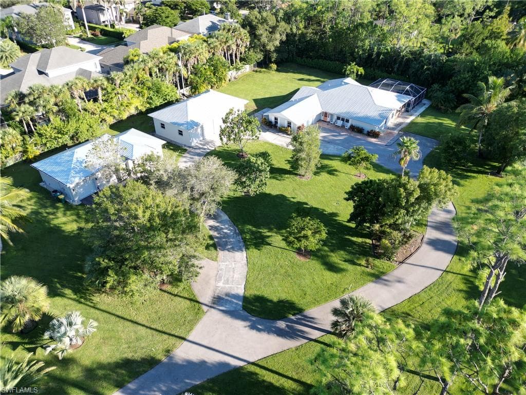 2950 Coach House LN-47