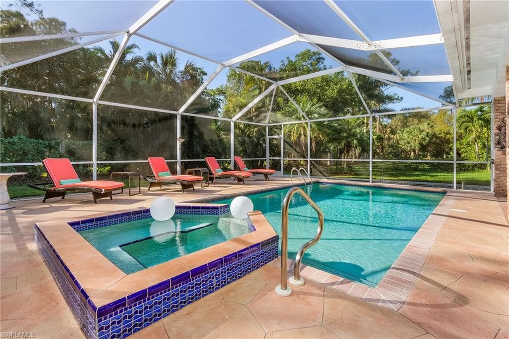 2950 Coach House LN-28