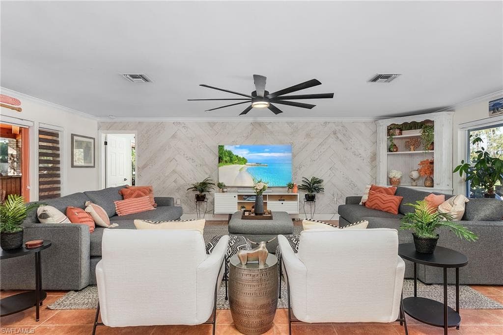 2950 Coach House LN-9