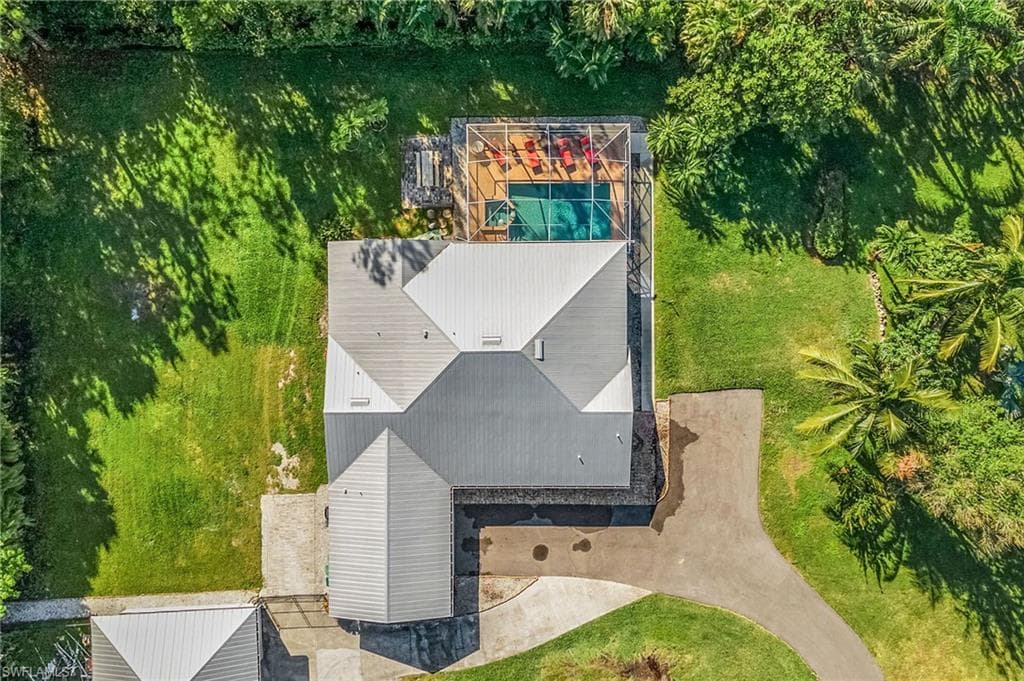 2950 Coach House LN-34