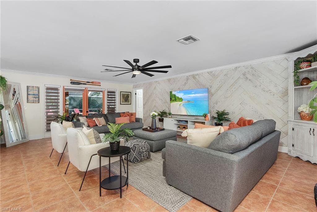 2950 Coach House LN-8