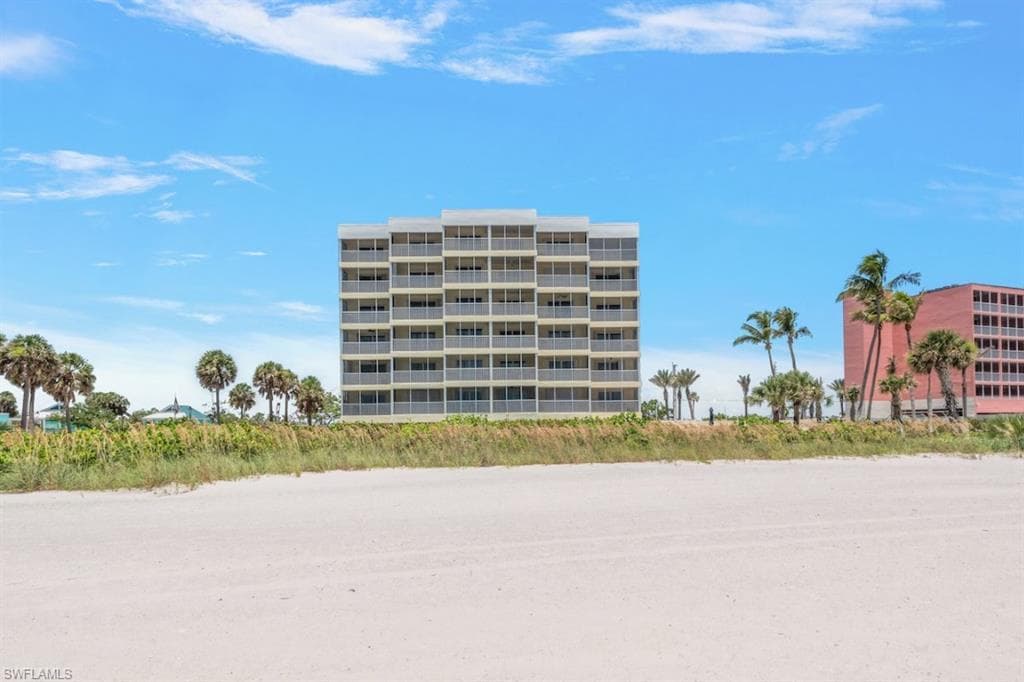 100 Estero BLVD 332-19