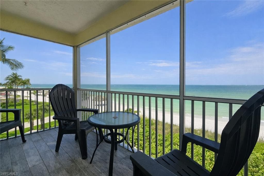 100 Estero BLVD 332-25