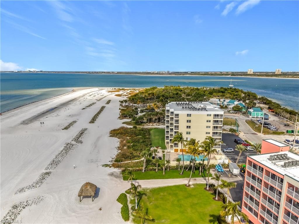 100 Estero BLVD 332-21