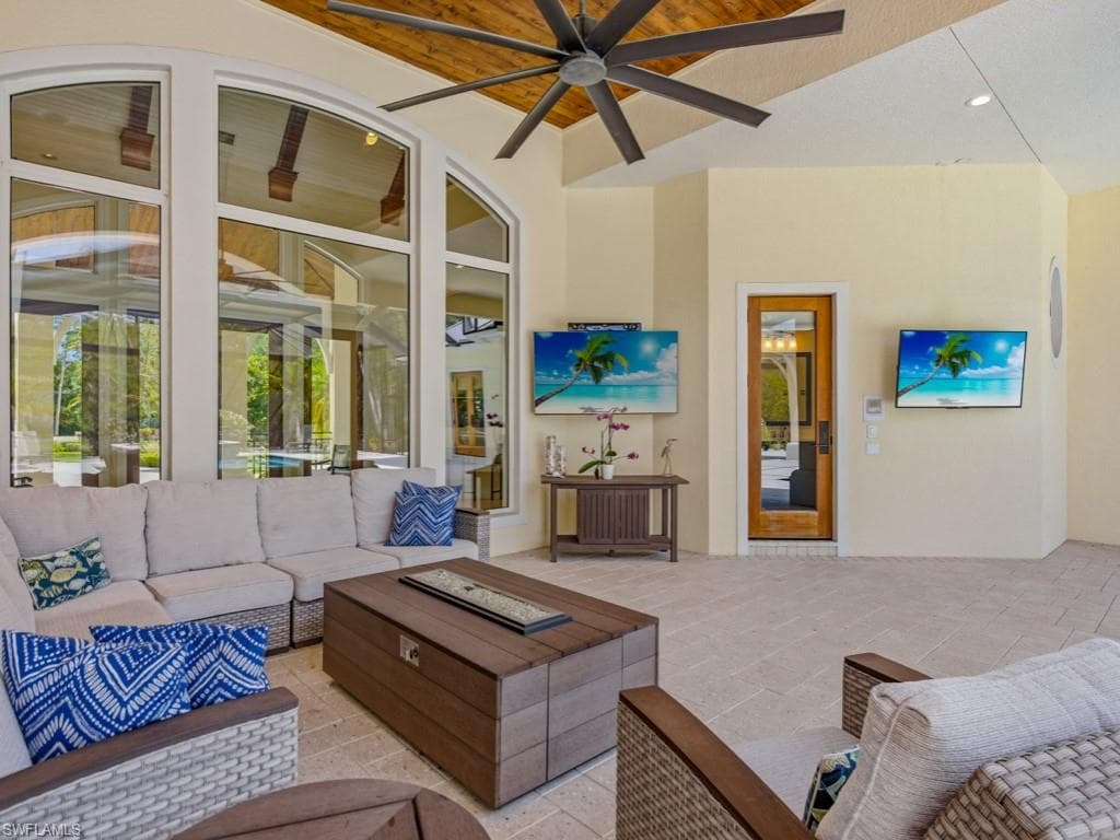 7051 Hunters RD-36