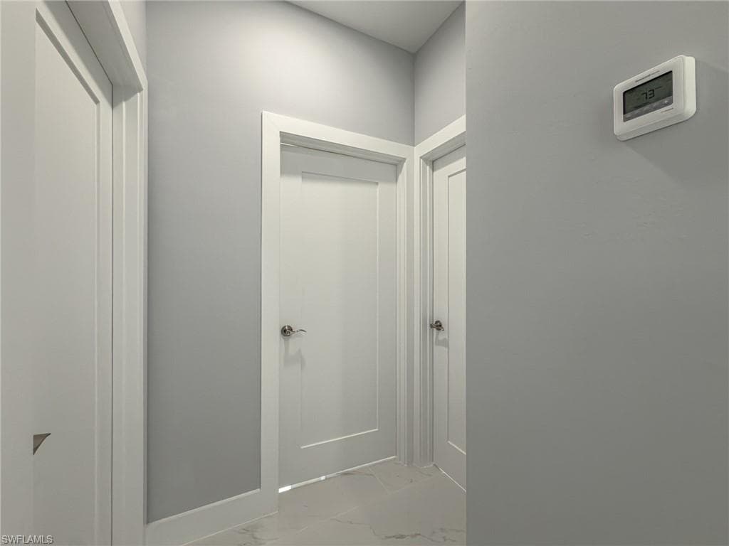 438 Raymer ST-17