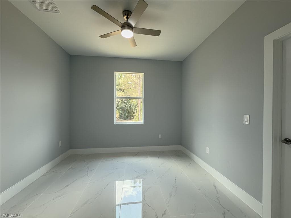 438 Raymer ST-18