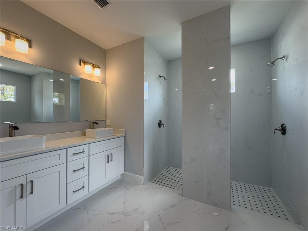 438 Raymer ST-15
