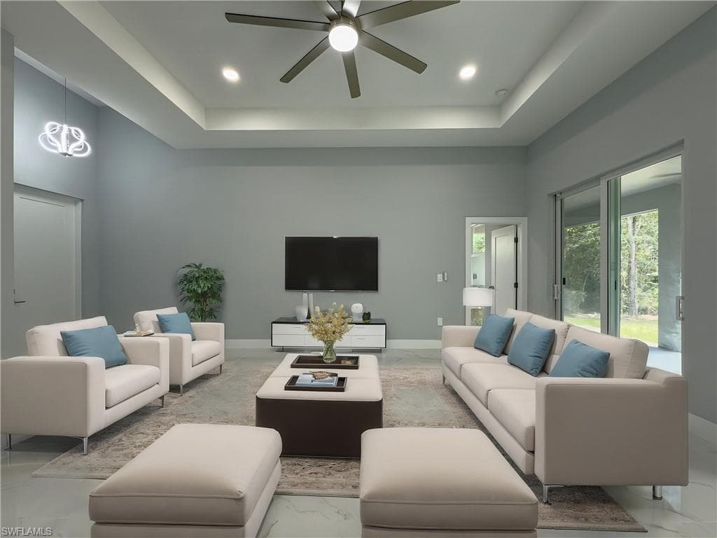 438 Raymer ST-11