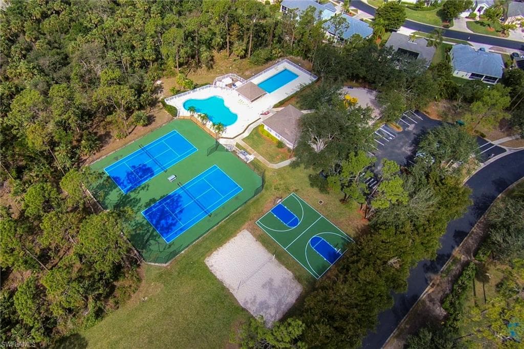 912 Briarwood BLVD-26