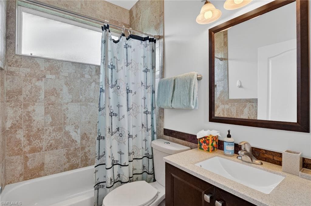 912 Briarwood BLVD-19
