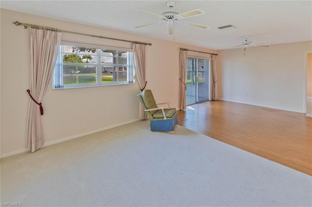 7008 Cedarhurst DR-11