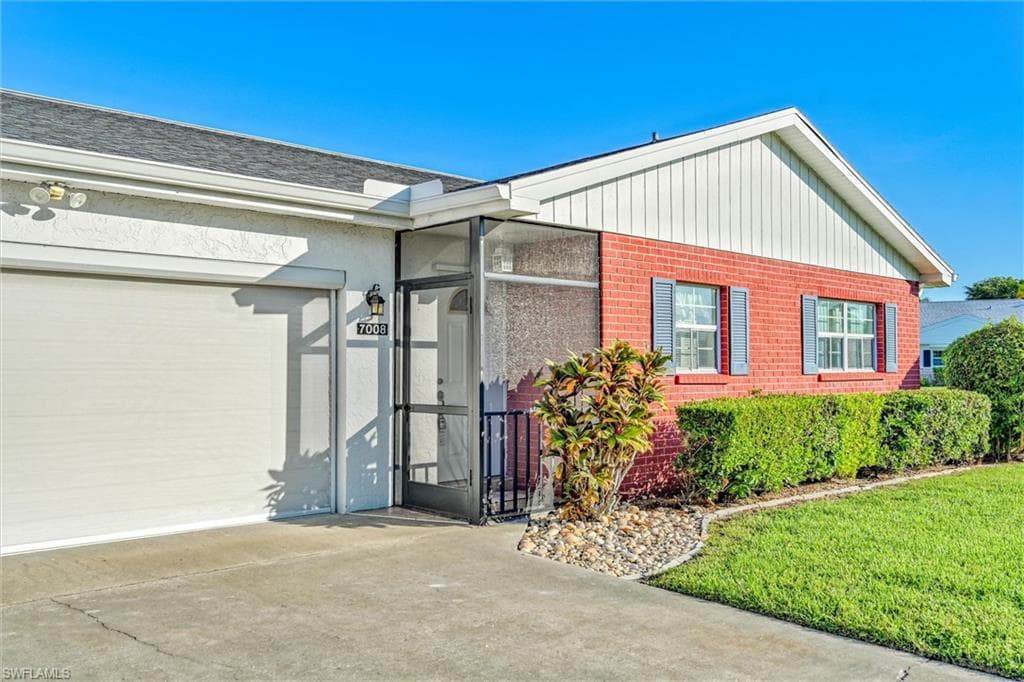 7008 Cedarhurst DR-4