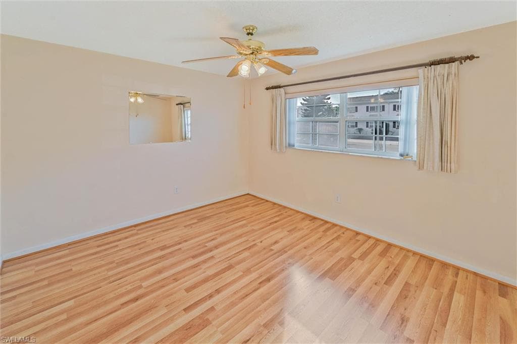 7008 Cedarhurst DR-21