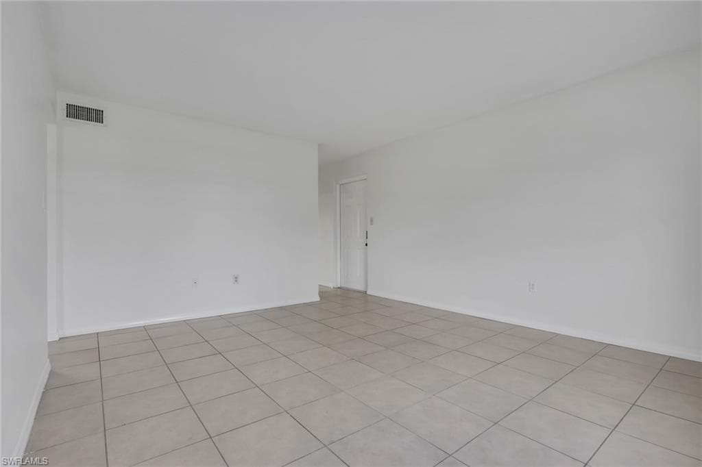 2828 Jackson ST C5-8