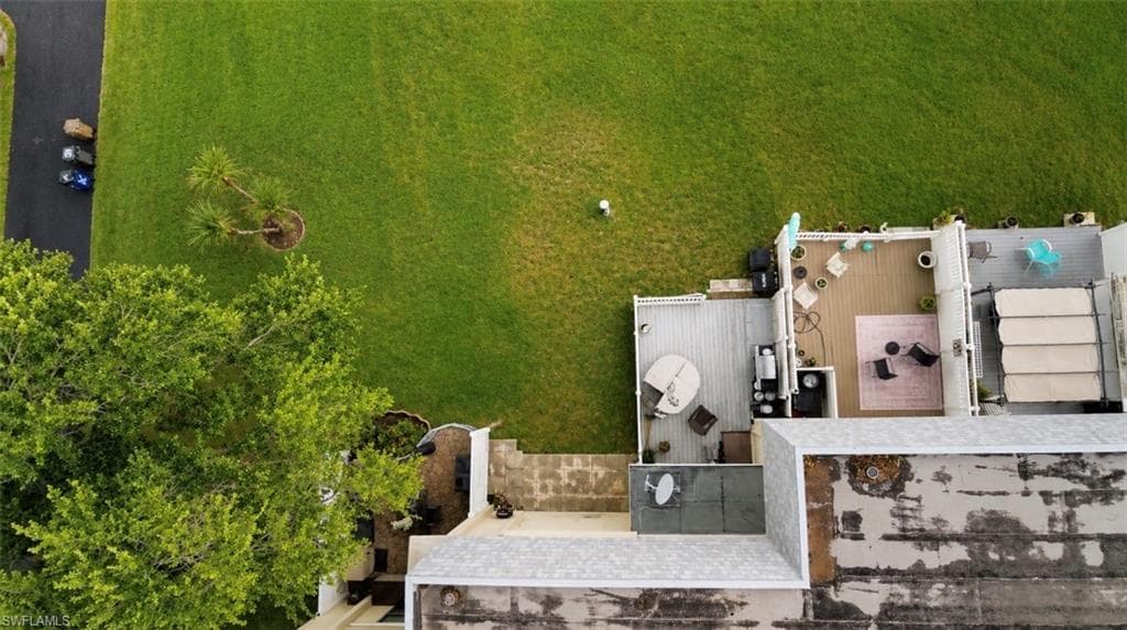 102 E Greens BLVD-26