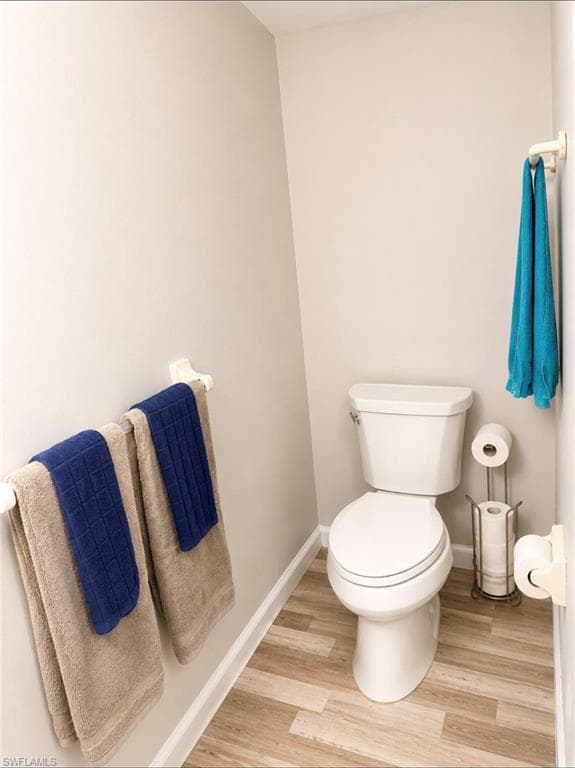 102 E Greens BLVD-18