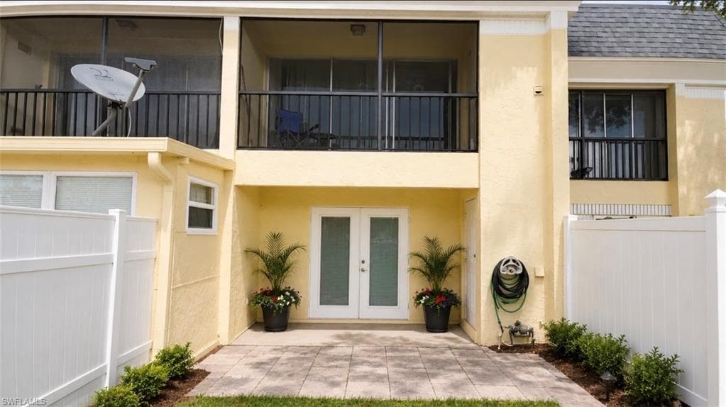 102 E Greens BLVD-25