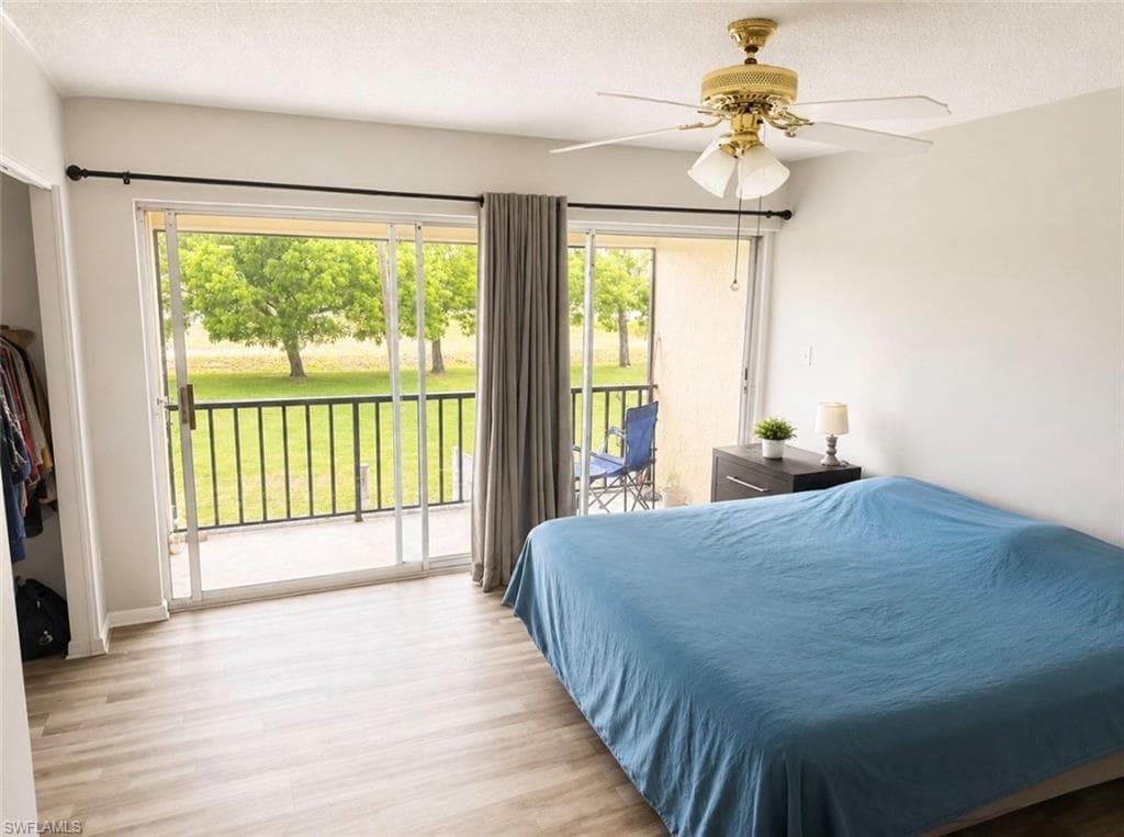 102 E Greens BLVD-21