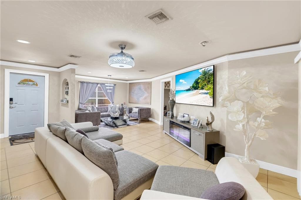 4587 25th CT SW-9