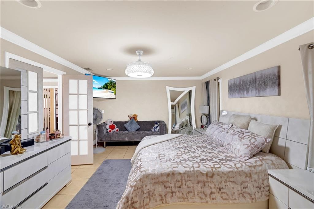 4587 25th CT SW-30