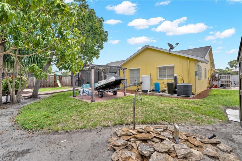 4587 25th CT SW-40