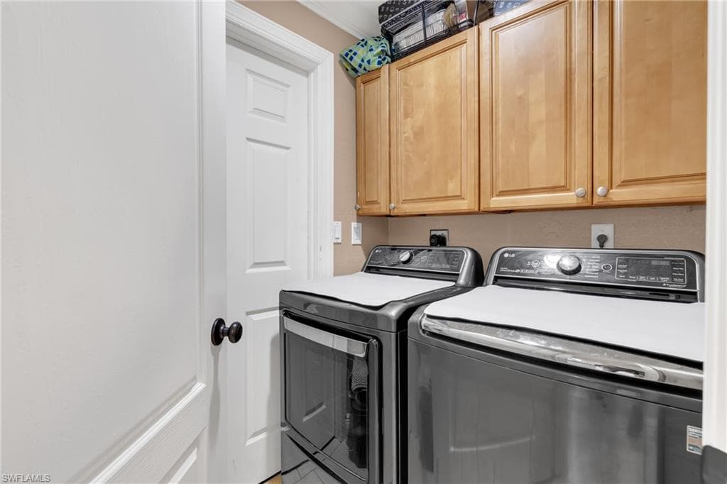 4587 25th CT SW-31