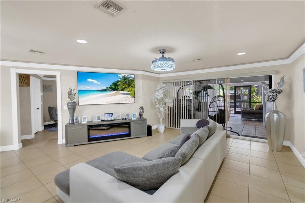 4587 25th CT SW-8