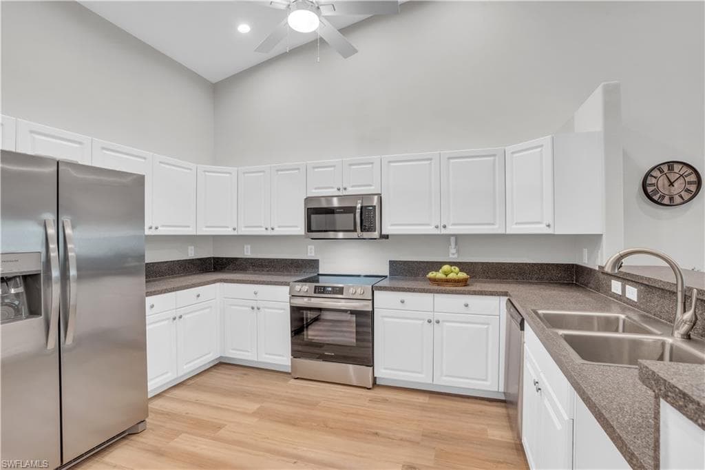 3802 La Rue ST-17