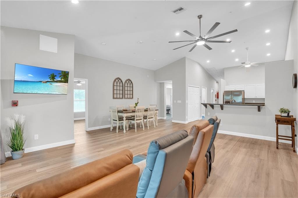 3802 La Rue ST-14