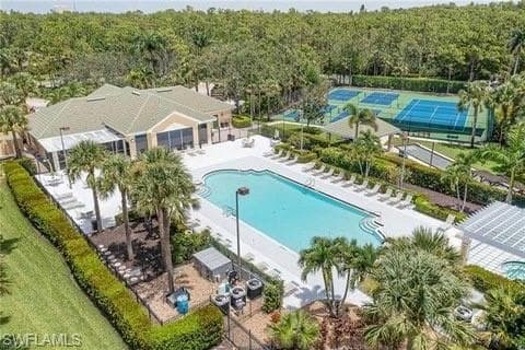 22954 Lone Oak DR-25