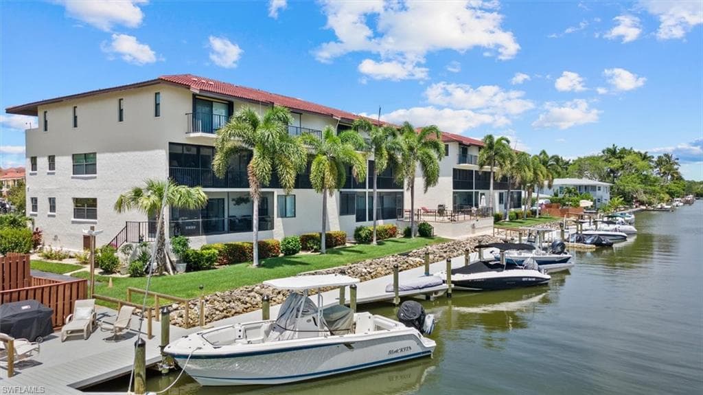 1400 Blue Point AVE 104-1