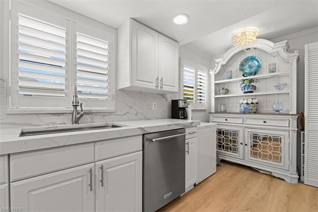 1400 Blue Point AVE 104-4