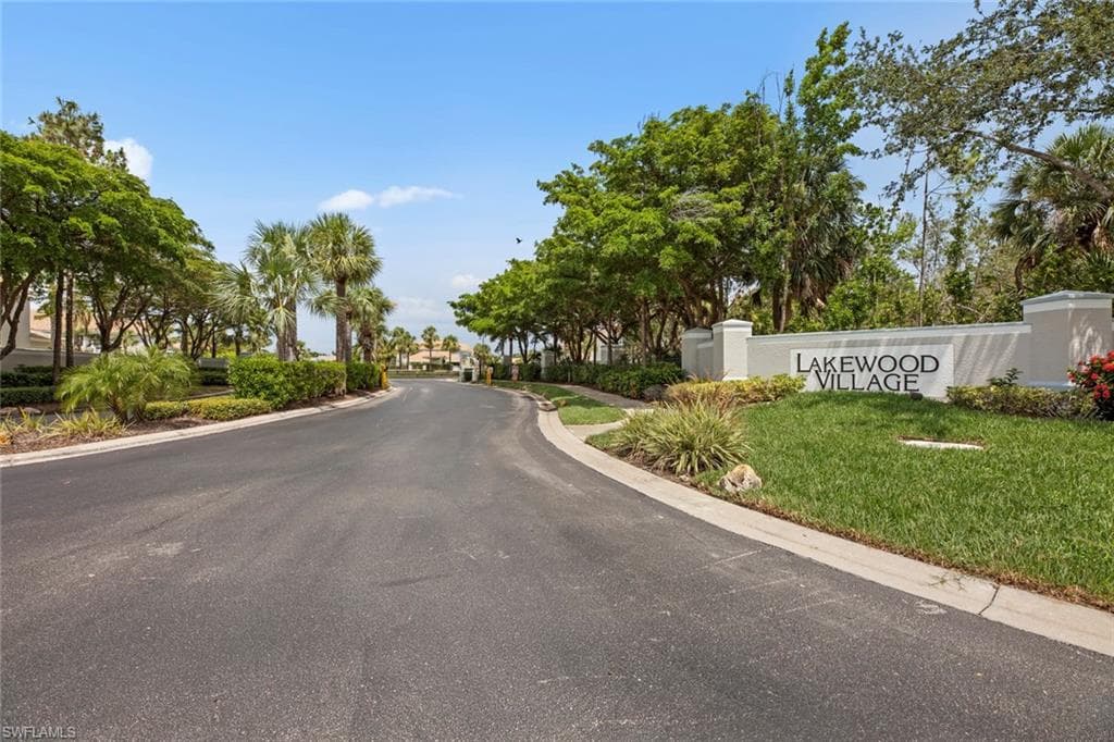 8271 Village Edge CIR 5-15