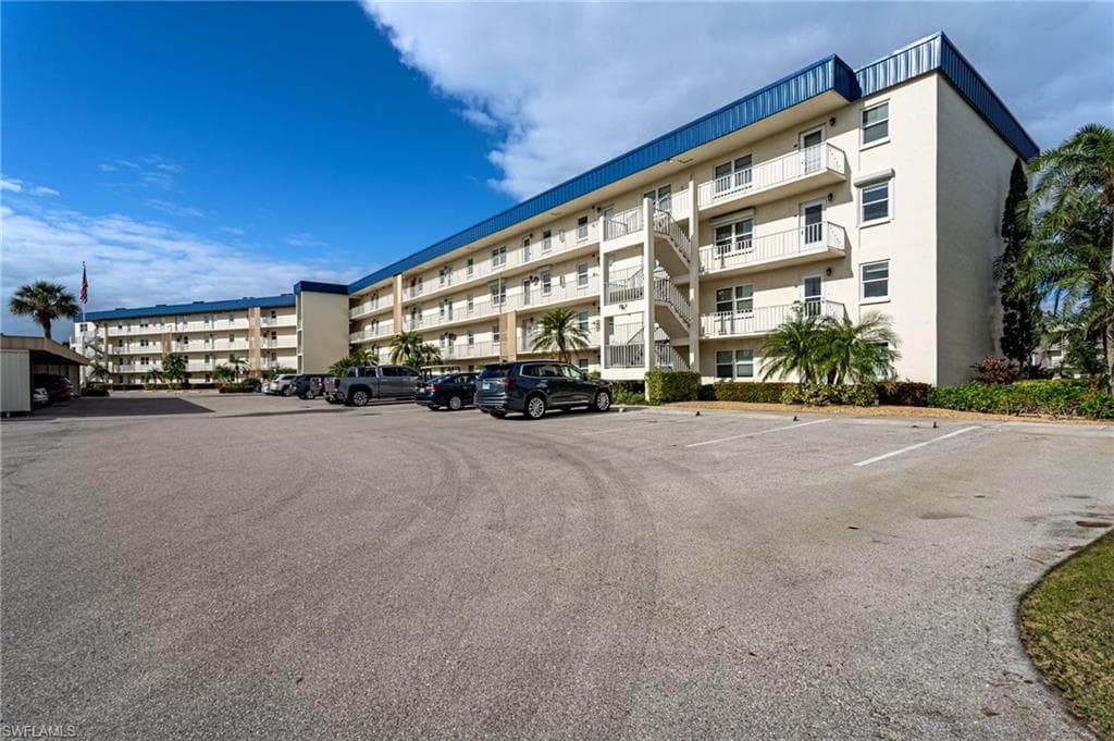 6220 Augusta DR 408-22