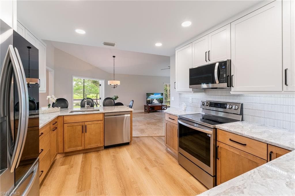 16986 Timberlakes DR-9