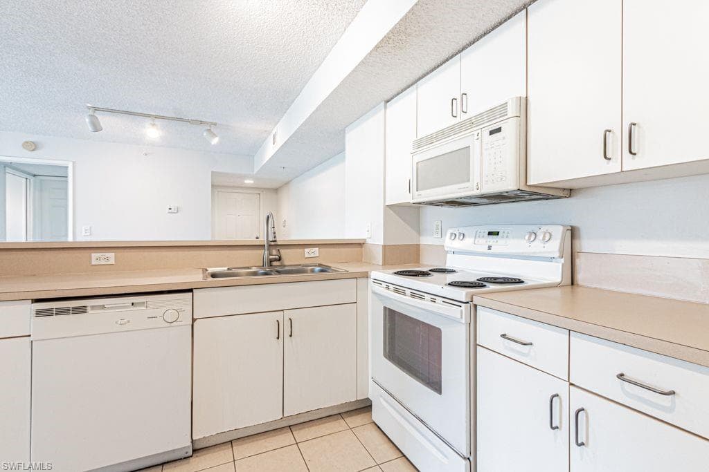 1810 Florida Club CIR 1204-9