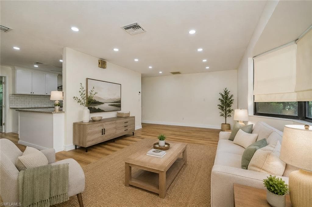 16571 Marc Allen DR-6