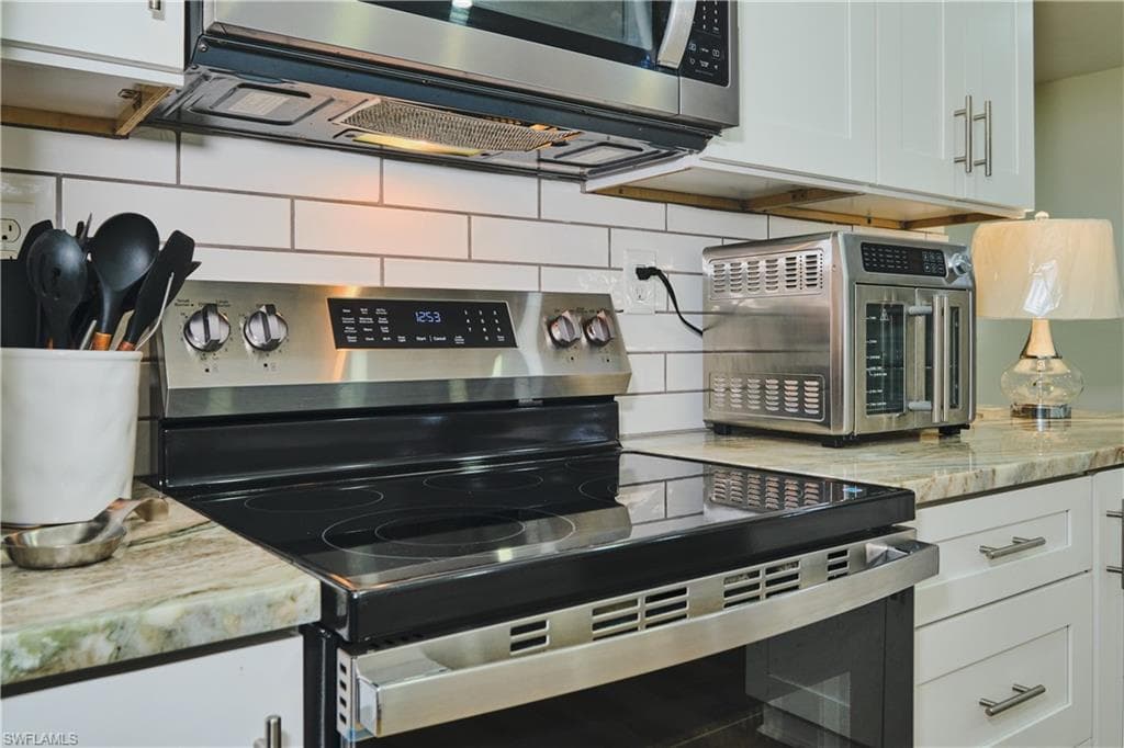 16571 Marc Allen DR-11