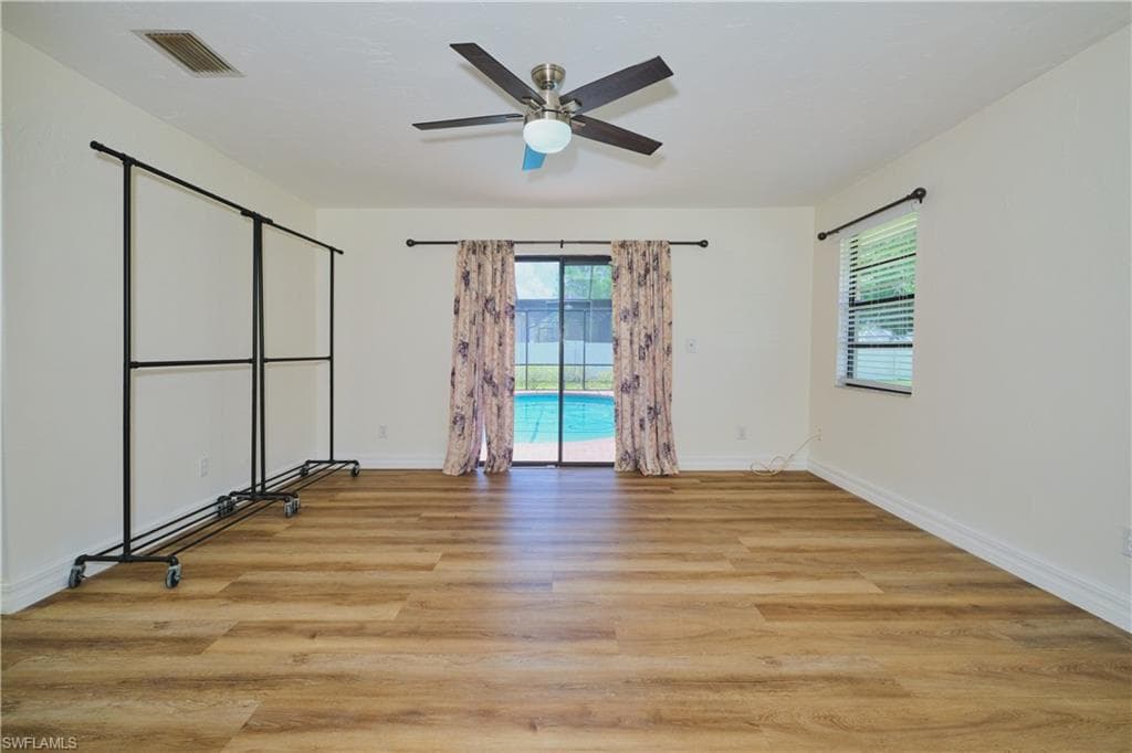 16571 Marc Allen DR-19