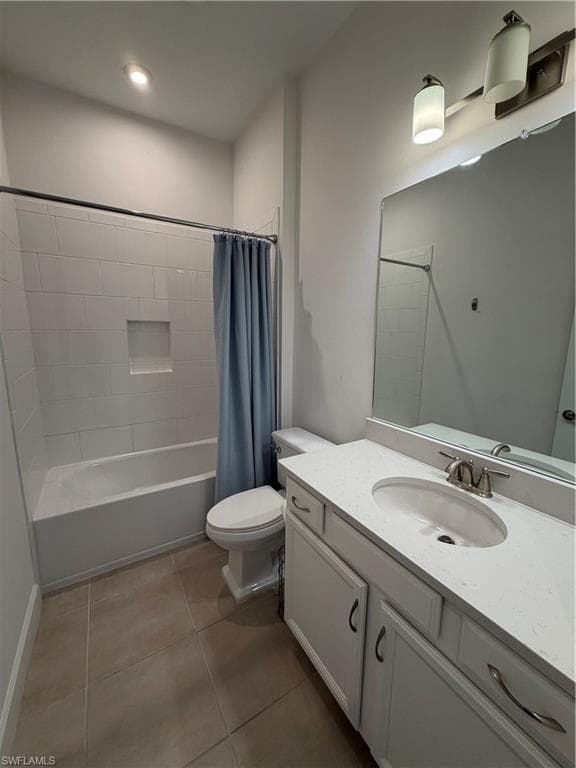 15257 Zeno WAY 204-33